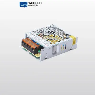 Fuente de alimentación delgada CA 100-240 V CC 12 V 60 W Controlador LED 5 A 104 x 82 x 36 mm